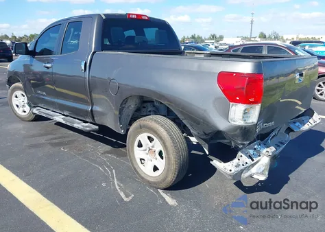 2013 Toyota Tundra Grade 4.6L V8 z USA, uszkodzony, nr VIN 5TFRM5F19DX056640